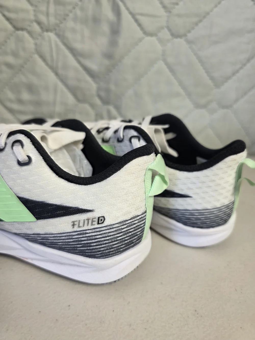 New Balance FuelCell Flite-D Mens Size 6.5 Black White Green